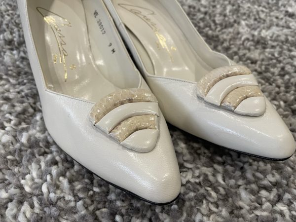 Vintage Caressa 28032 off white leather Stilleto pumps Spain 9M - Image 8