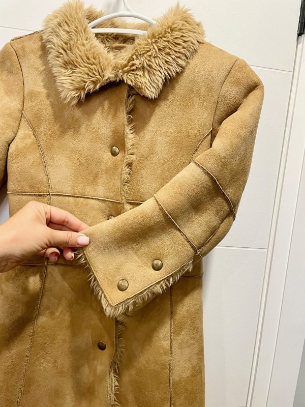 New Marks & Spencer girls Winter faux sheepskin coat size 5-6 - Image 3