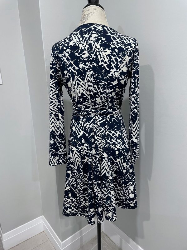 Christin Michaels Rayna Long Sleeve Wrap Dress Navy/Cream Dress - Image 5